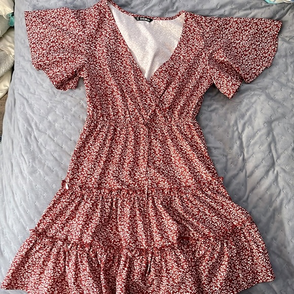SHEIN dress, size xs and it’s red and white - Picture 1 of 2